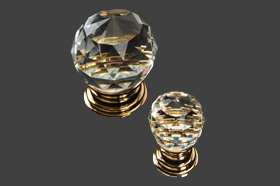 כפתור קריסטל שקוף עם זהב