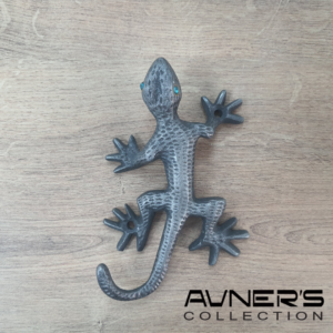 קולב לטאה מושחר