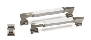 ידיות וכפתור למטבח