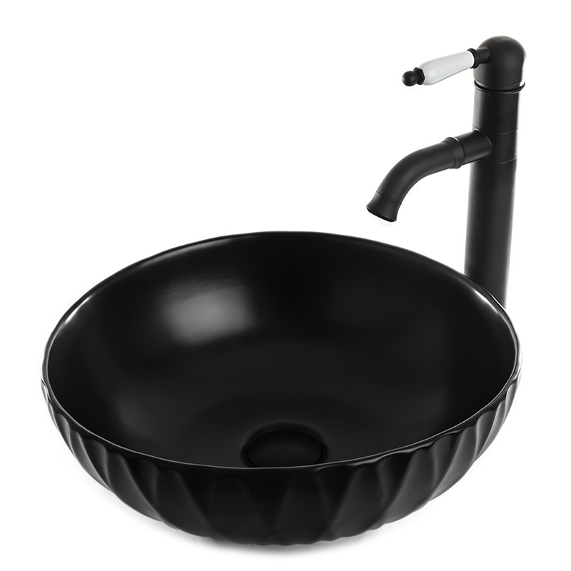 כיור אמבטיה שחור