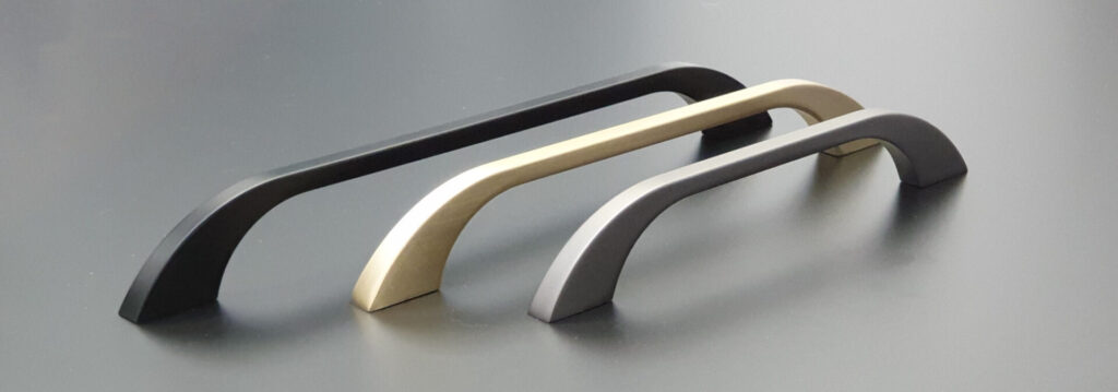 ידיות לארונות מטבח